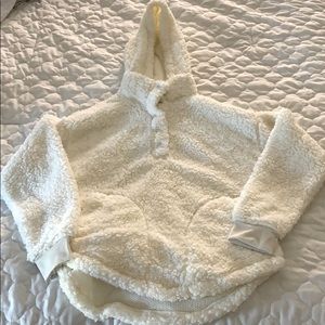 Wool pullover hoodie with pockets!